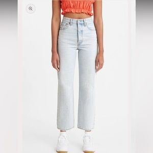Levi’s Ribcage Straight in Ojai Shore, Size 28